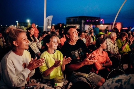 Кинотеатр под открытым небом